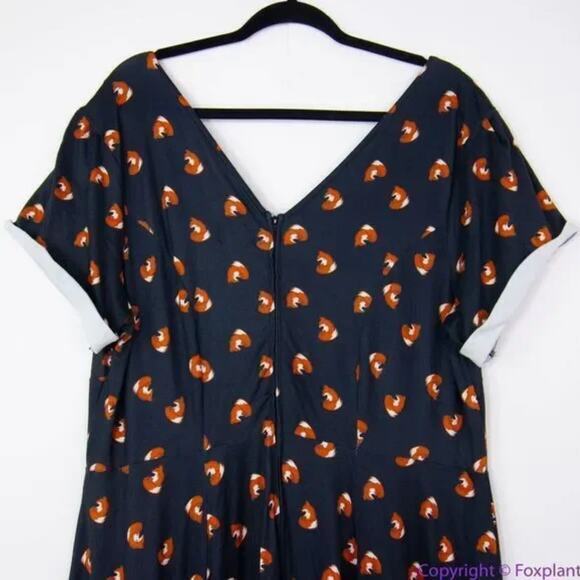 Unique Vintage Gwynnie Bee Black Fox Print Fit And Flare Dress, 0X - Picture 5 of 15